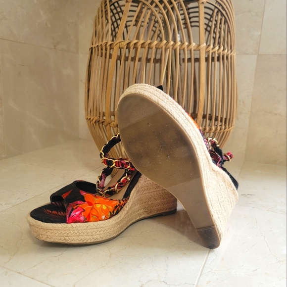 Shoedazzle unique multi color tropical espadrille wedge Sandals size 9.5 - Picture 3 of 10